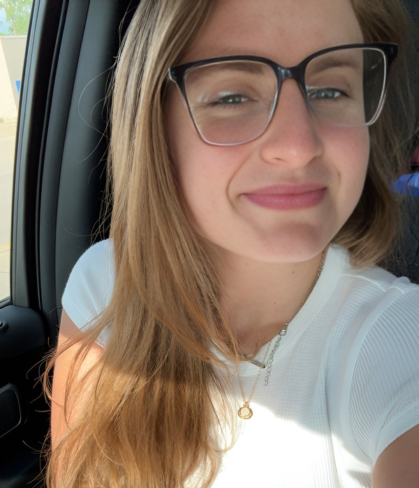 Adobe Express file (17) Picsart AiImageEnhancer (1)